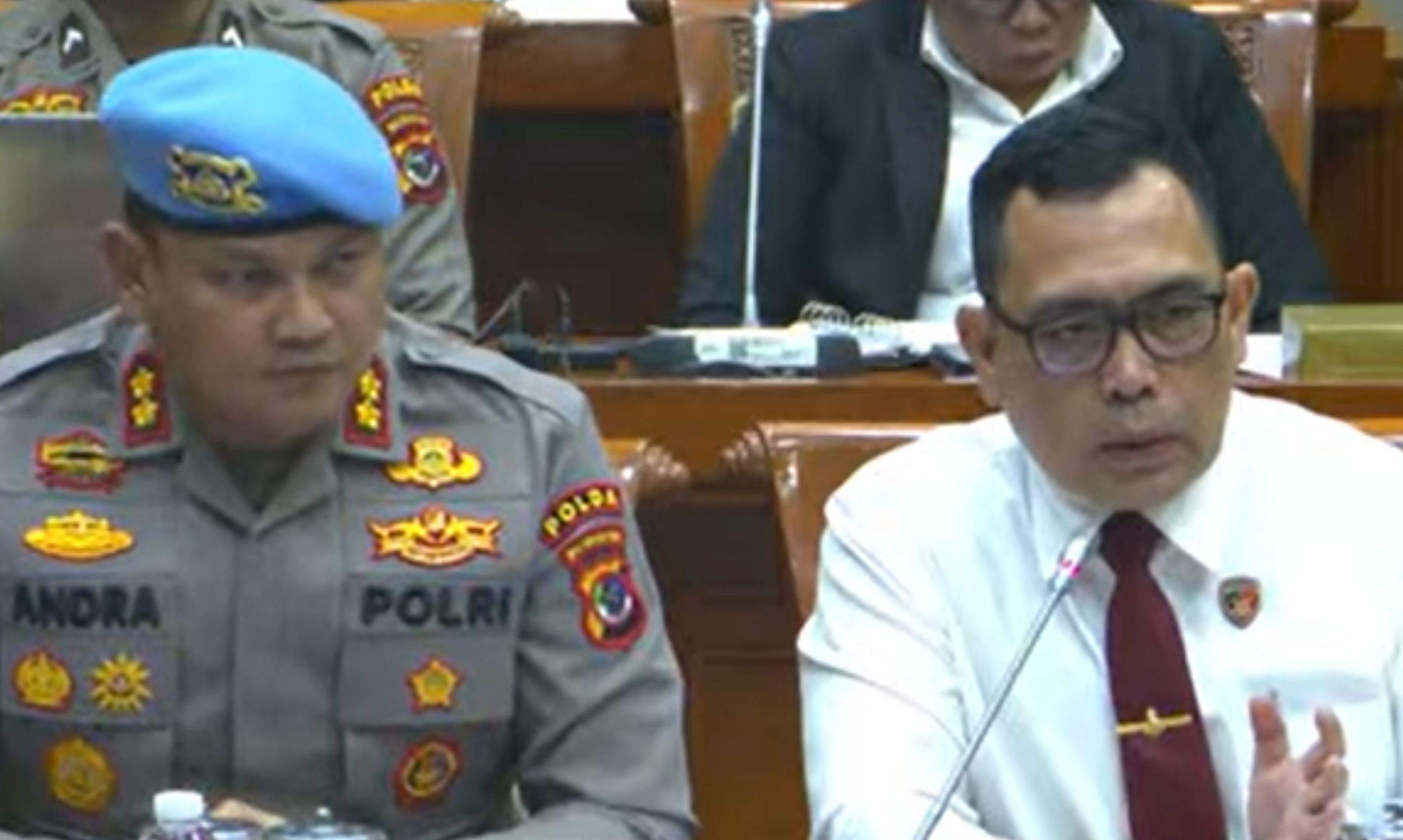Kabid Propam dan Direskrimum Polda NTT <b>(Youtube TV Parlemen)</b>