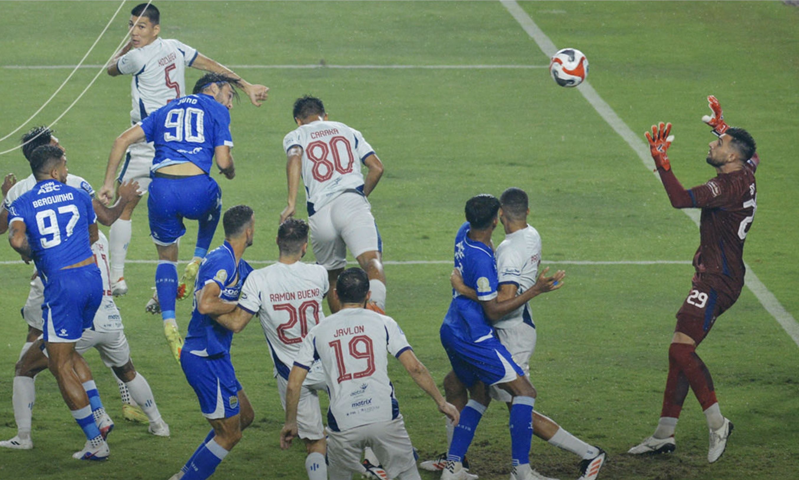 Persib Bandung vs Persita Tangerang <b>(IG: Persib)</b>