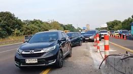 Contra Flow Diberlakukan di Ruas Tol Jakarta Cikampek dari KM 55-KM 47 arah Jakarta
