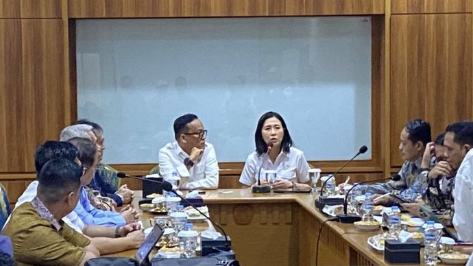 Wamenaker Immanuel Ebenezer atau Noel bersama Wamen Pemberdayaan Perempuan dan Perlindungan Anak (PPPA) Veronica Tan melakukan audiensi dengan Yayasan Pendidikan dan Pembina Universitas Pancasila (YPPUP) terkait kasus dugaan pelecehan seksual di Univ