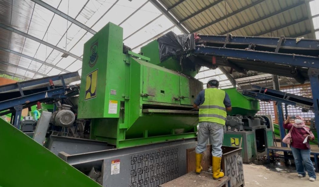 Tempat Pengolahan Sampah Terpadu (TPST) Sentiong di Cimahi, Jawa Barat  <b>(Ntvnews.id-Muslimin Trisyuliono)</b>