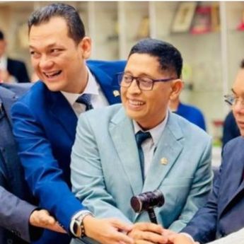 Ini Pimpinan Baleg DPR RI, Bob Hasan Jadi Ketua