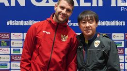 Kiper Maarten Paes Pamer Kokohnya Pertahanan Timnas Indonesia kepada China