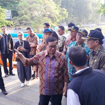 Pramono Susuri Sungai Ciliwung, Bakal Bangun Rute Waterway?