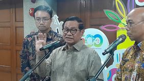 Gubernur DKI Jakarta, Pramono Anung menegaskan bahwa seluruh Aparatur Sipil Negara (ASN) di lingkungan Pemprov DKI wajib menggunakan transportasi umum setiap hari Rabu.