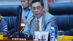 Pimpinan Fraksi PDI Utut Adianto menyatakan bahwa Presiden Republik Indonesia saat ini lebih memperhatikan masukan dari organisasi sukarelawan 