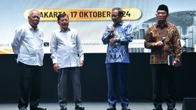 Mantan Presiden RI ke-10 dan ke-12 Jusuf Kalla menyebut Basuki Hadimuljono sebagai seorang pekerja keras dan cepat, tapi diam.
