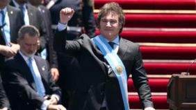 Presiden Argentina, Javier Milei, menghadapi ancaman pemakzulan dari anggota parlemen oposisi setelah mempromosikan mata uang kripto yang nilainya anjlok tak lama kemudian.