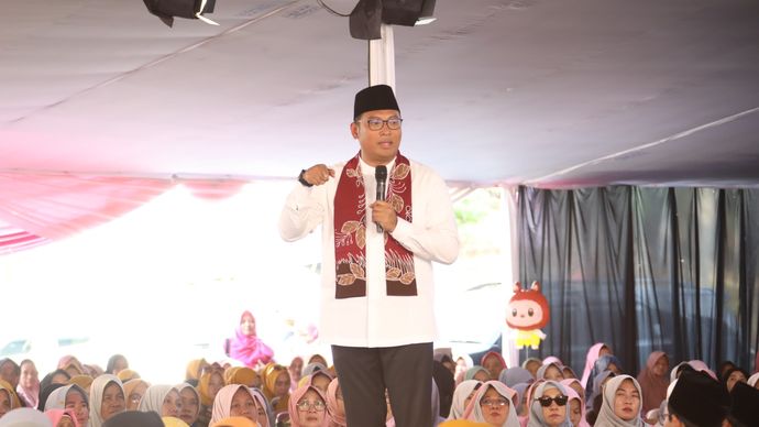 Wakil Menteri Pertanian (Wamentan) Sudaryono menyampaikann komitmen Kementerian Pertanian (Kementan) untuk terus memenuhi berbagai kebutuhan pertanian masyarakat, termasuk benih, pupuk bersubsidi, serta alat dan mesin pertanian. 