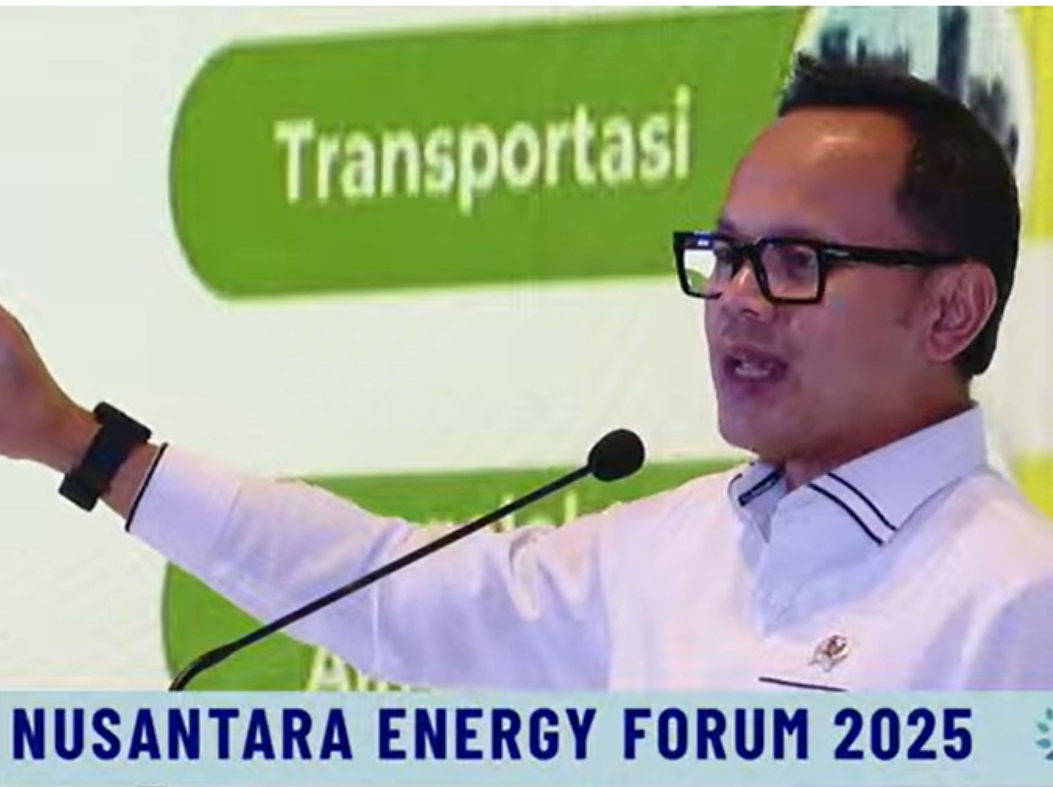 Wakil Menteri Dalam Negeri, Bima Arya Sugiarto, di acara Nusantara Energy Forum 2025 <b>(Youtube)</b>