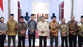 Panitia Kerja (Panja) Biaya Haji Komisi VIII DPR RI melaporkan penurunan Biaya Penyelenggaraan Ibadah Haji (BPIH) dan Biaya Perjalanan Ibadah Haji (Bipih) 2025 kepada Presiden Prabowo Subianto di Istana Kepresidenan Jakarta, Selasa, 7 Januari 2025.