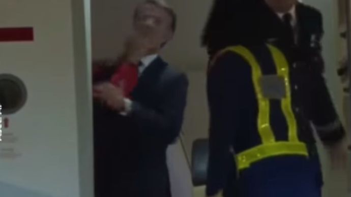 Presiden Emmanuel Macron dan istrinya, Brigitte Macron