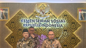 Kementerian Sosial (Kemensos) telah menyalurkan bantuan sosial kebencanaan senilai lebih dari Rp700 miliar untuk penanganan bencana di wilayah Aceh, Sumatera Utara, dan Sumatera Barat. Total anggaran yang disiapkan pemerintah untuk penanganan bencana