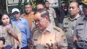 Gubernur DKI Jakarta, Pramono Anung mengambil kebijakan dalam melestarikan budaya lokal dengan menerbitkan Instruksi Gubernur (Ingub) yang mewajibkan seluruh hotel, baik bintang 4 dan 5 di Jakarta menghadirkan nuansa adat Betawi.