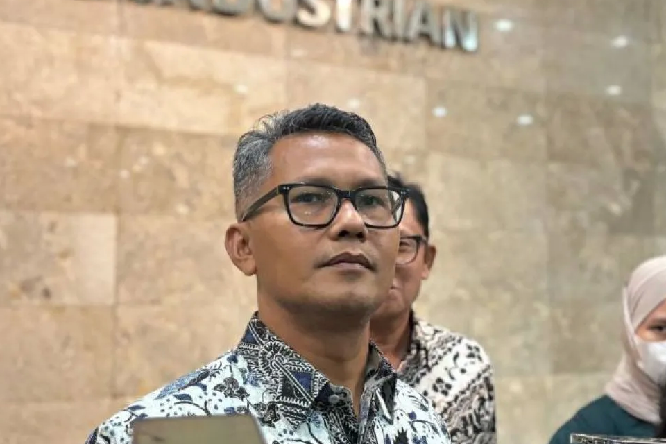 Juru Bicara Kemenperin Febri Hendri Antoni Arief saat ditemui di Jakarta, Senin (30/12/2024).  <b>(Antara)</b>