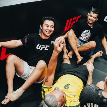 Jeka Saragih Turun Gunung, Bastian Steel Hingga Bintang Emon Dibikin 'Kecanduan' MMA  