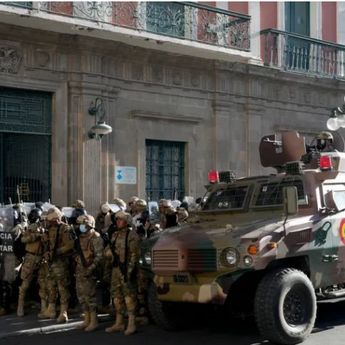 Berpotensi Kudeta, Tentara Negara Ini Serbu Istana Presiden dan Kepung Alun-alun