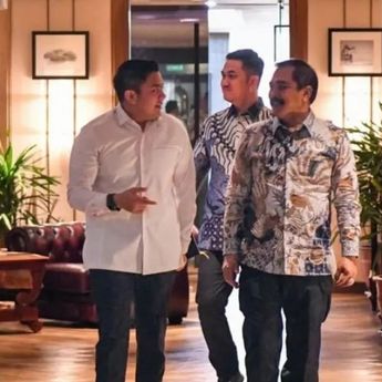 Seskab Teddy Bertemu Menteri Imipas, Bahas Layanan Transparan Untuk Masyarakat