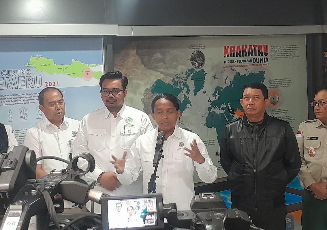 Menteri Kehutanan (Menhut) Raja Juli Antoni <b>(NTVNews.id/ Adiansyah)</b>
