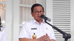 Sistem Penerimaan Murid Baru (SPMB) 2025 di DKI Jakarta kembali menjadi sorotan publik. Pada hari pertama pembukaan, Senin, 16 Juni 2025, proses seleksi tersebut diwarnai dugaan manipulasi data domisili calon peserta didik.