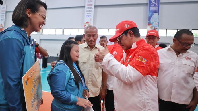 Pramono Anung Beri Apresiasi Atlet Berprestasi DKI