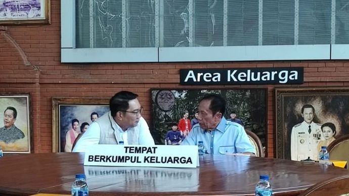 Ridwan Kamil ke rumah Sutiyoso