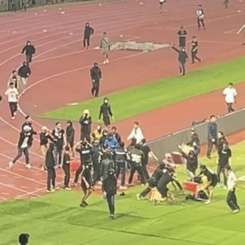 Buntut Bobotoh Serang Steward, Persib Tanpa Penonton Hingga Paruh Musim Liga 1