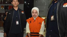 Komisi Pemberantasan Korupsi (KPK) menjadwalkan pemeriksaan terhadap Sekretaris Daerah Kabupaten Muara Enim Yulius dan anggota DPRD Kabupaten Muara Enim Harmison sebagai saksi dalam penyidikan dugaan suap pengadaan barang dan jasa yang menjerat Bupat