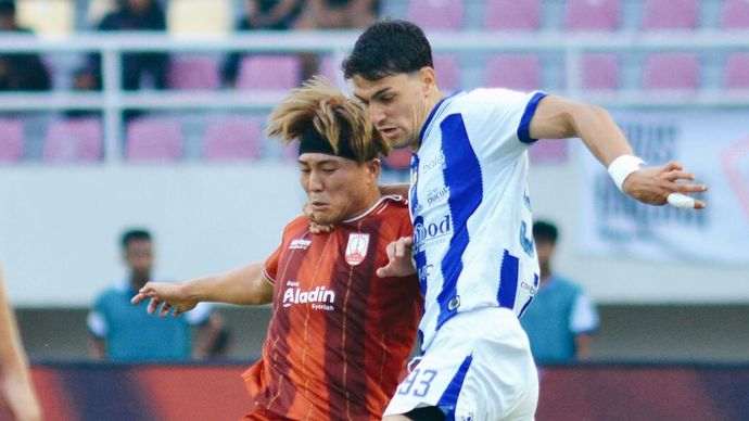 Persib Bandung Taklukkan Persis Solo 1-0