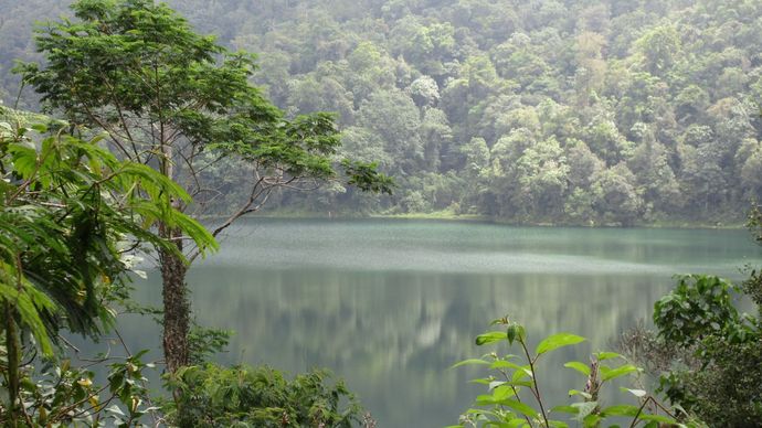 Danau Ranamese, Flores, Nusa Tenggara Timur