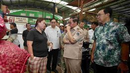 Pramono Anung Lepas 10 Armada Pasar Murah untuk 296 Lokasi