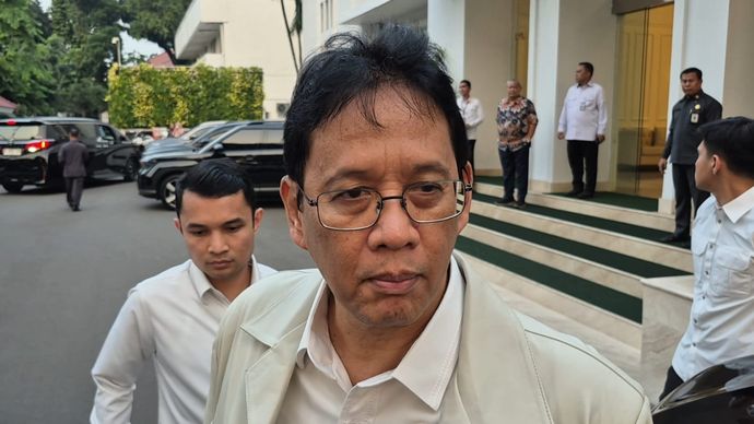 Menteri Keuangan (Menkeu) Purbaya Yudhi Sadewa membuka kembali gerai Tiffany &amp; Co. yang sebelumnya disegel oleh Direktorat Jenderal Bea dan Cukai terkait dugaan pelanggaran di bidang kepabeanan berupa impor barang. 