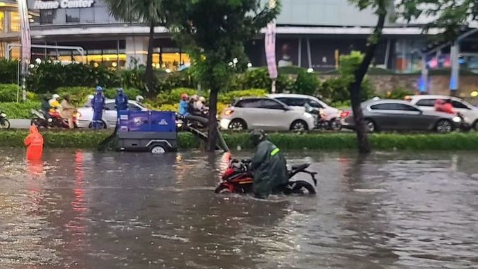 Banjir di sejumlah wilayah Jakarta sore ini