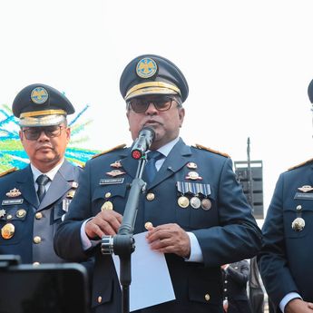 Rano Karno Sebut Warga DKI Antusias Naik LRT Kelapa Gading-Manggarai, Tarif Rp8 Perak