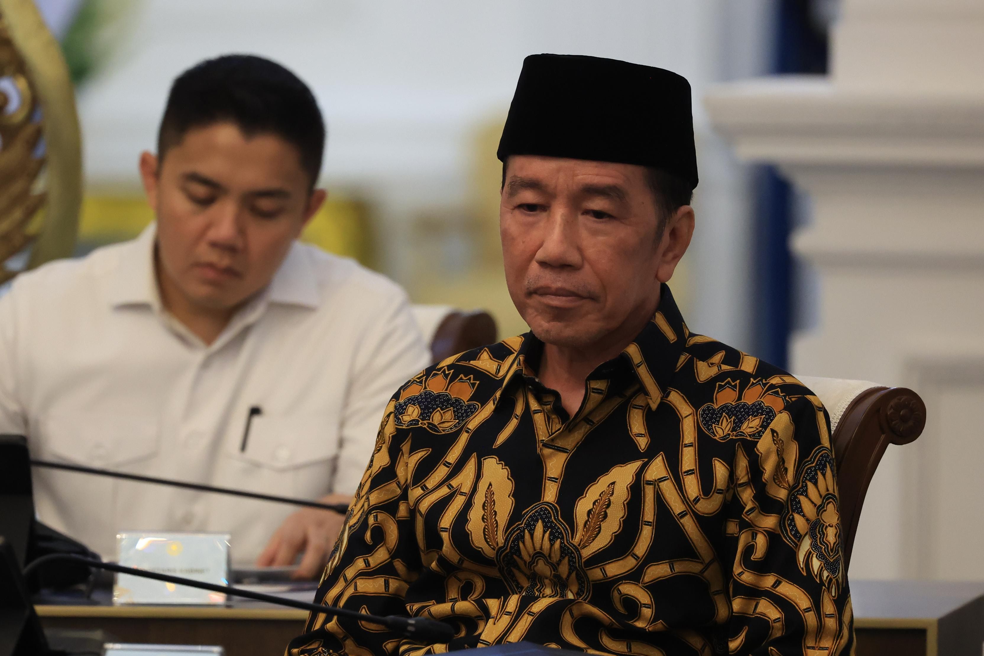 Presiden ke-7 Jokowi dan Seskab Teddy <b>(Bakom RI)</b>