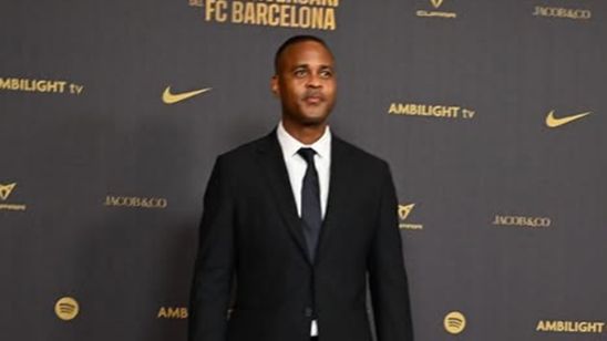 Pelatih Timnas Indonesia Patrick Kluivert Akan Tiba di Jakarta Hari Ini