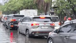 Banjir Rendam Jalan Daan Mogot Jakbar, Lalu Lintas Lumpuh