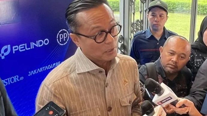 Chief Operating Officer (COO) Badan Pengelola Investasi Daya Anagata Nusantara (Danantara Indonesia) Dony Oskaria memberi keterangan ketika ditemui setelah acara &ldquo;Danantara: Menggerakkan Raksasa, Menyalakan Mesin Ekonomi Indonesia&rdquo; yang digelar di Jakarta, Rabu (28/1/2026). 