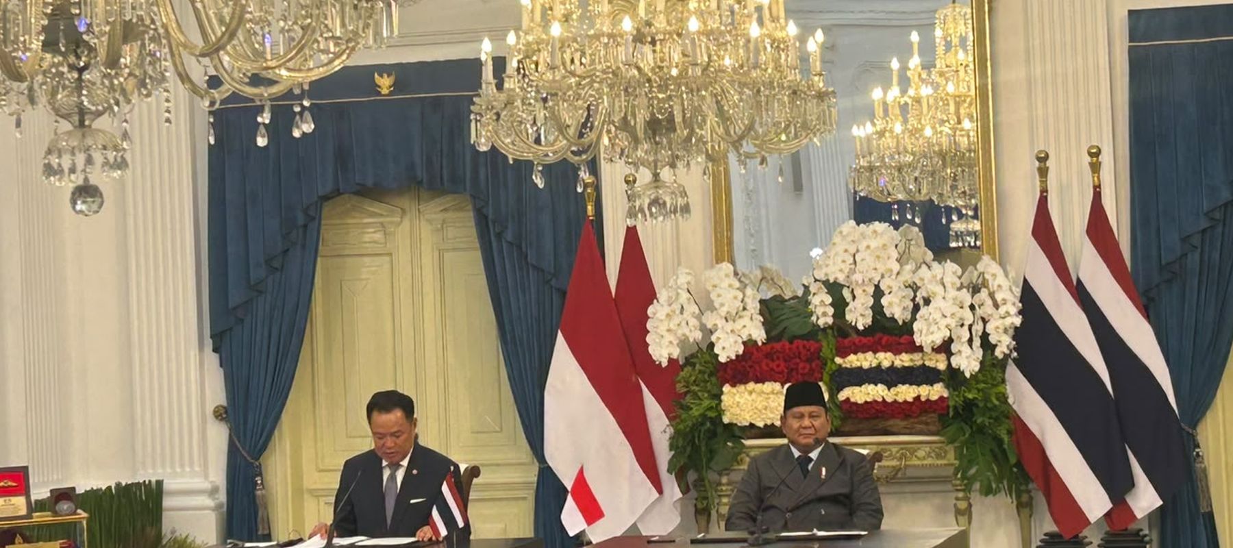 Presiden Prabowo Subianto dan Perdana Menteri Thailand Anutin Charnvirakul Saat Join Statement di Istana Merdeka