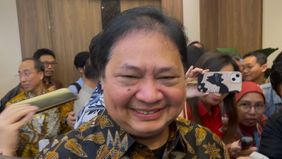 Menteri Koordinator Bidang Perekonomian Airlangga Hartarto menyampaikan rencana Indonesia akan impor komoitas energi dari Amerika Serikat (AS) senilai 15,5 miliar dolar AS tau sekitar Rp251,2 triliun.