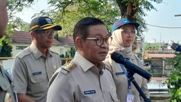 Hadirkan Pelican Crossing di Stasiun Cikini, Pramono: Warga Tak Perlu Lagi Manjat Pagar atau Berjalan Memutar untuk Masuk Stasiun