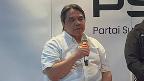 Keputusan mengejutkan datang dari Ade Armando yang resmi mengundurkan diri dari Partai Solidaritas Indonesia (PSI). Pengumuman tersebut disampaikan langsung dalam konferensi pers di Kantor DPP PSI, Tanah Abang, Jakarta Pusat, Selasa, 5 Mei 2026.