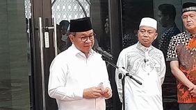 Gubernur DKI Jakarta, Pramono Anung mengungkapkan kegelisahannya terkait kondisi Jakarta yang tengah menghadapi ujian cuaca ekstrem. Hal itu disampaikan langsung di hadapan Ustaz Das&rsquo;ad Latif dalam momen Peresmian Masjid As-Sakinah di Menteng Dalam, 