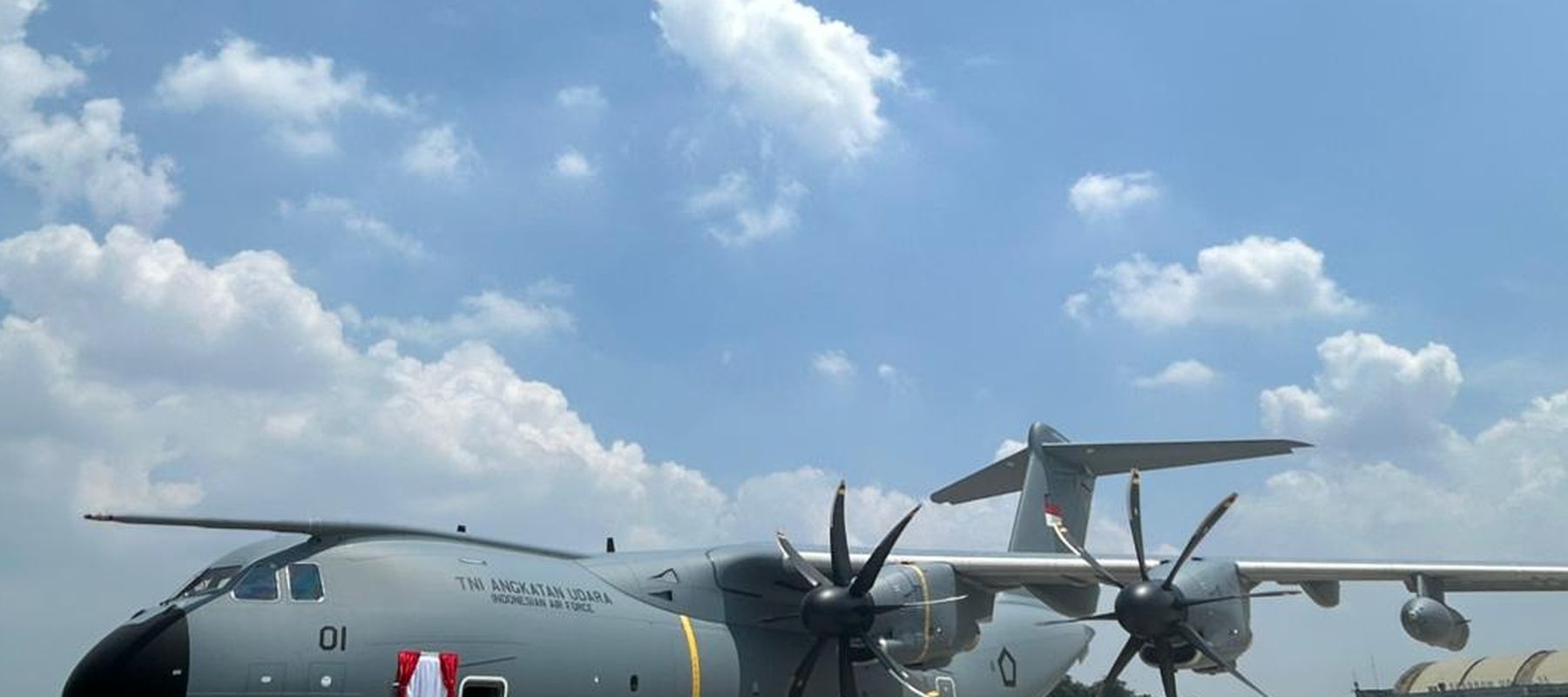 Pesawat Airbus A400 M milik TNI Angkatan Udara tiba di Halim