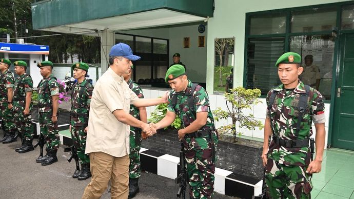 Menteri Transmigrasi M. Iftitah Sulaiman Suryanagara meyampaikan para transmigran yang mengikuti pelatihan Komponen Cadangan (Komcad) mendapat kesempatan istimewa  untuk mengikuti program magang kerja ke Jepang. 