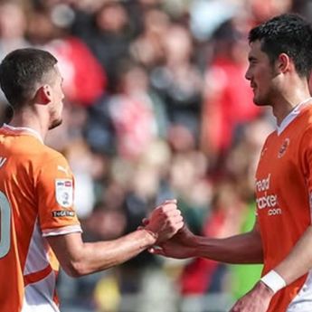 Elkan Baggott Pamit dari Blackpool, Seruan Kembali ke Timnas Indonesia Tetap Menyala