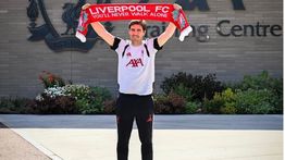 Jelang Musim Baru, Iraola Anggap Uji Coba Liverpool Lawan Como Tes Ideal Skuad
