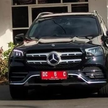 Gak Kena Efisiensi, Anggaran Mobil Dinas Pejabat Naik Jadi Rp931 Juta Tahun Depan