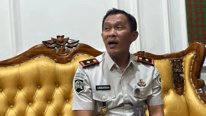 Kepala Rutan Kelas II A Kendari Rikie Umbaran yang ditarik ke Kanwil Ditjenpas Sulawesi Tenggara. ANTARA/La Ode Muh Deden Saputra