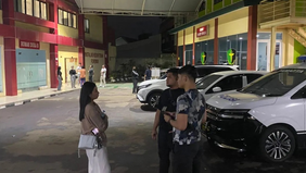 Aparat kepolisian mengungkap rangkaian kejadian terkait penemuan jasad seorang pria yang ditemukan terkubur sedalam sekitar tiga meter di kawasan Cikeas, Depok, Jawa Barat.